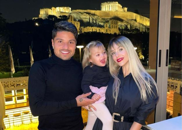 Χαμός με την σύζυγο του Παλάσιος – “Είμαι φίλαθλος του Παναθηναϊκού”