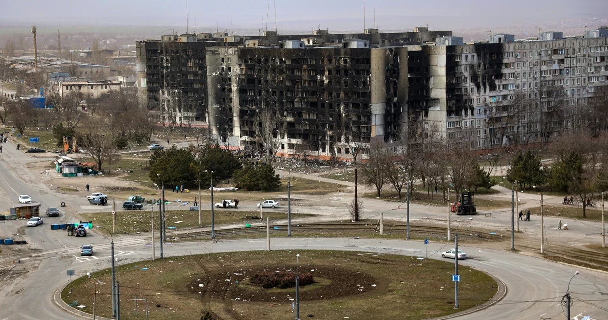 Πόλεμος στην Ουκρανία: Τελεσίγραφο της Μόσχας στους στρατιώτες που υπερασπίζονται τη Μαριούπολη