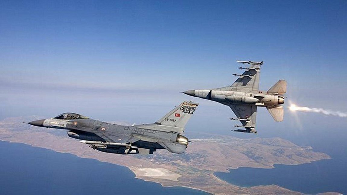 Μπαράζ υπερπτήσεων τουρκικών F-16 σε ελληνικά νησιά