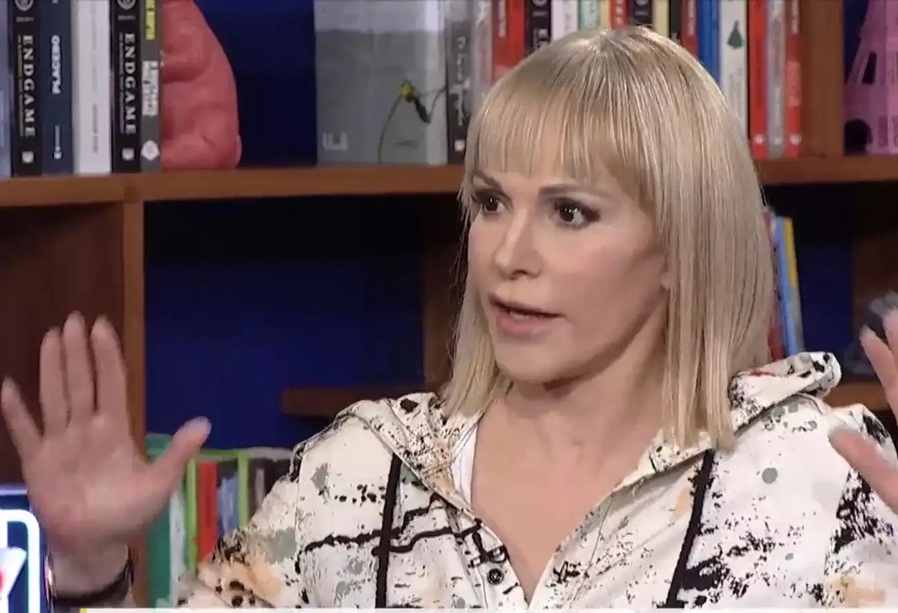 Καλογρίδη: Όλες μου οι σχέσεις ήταν με ανθρώπους που δεν ήθελα να ξέρω – ΒΙΝΤΕΟ