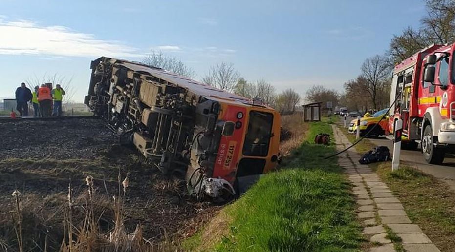 Ουγγαρία: Πέντε νεκροί έπειτα από σύγκρουση τρένου με αυτοκίνητο