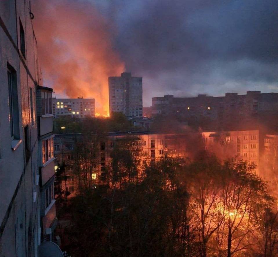Ανηλεείς μάχες στο Σεβεροντονέτσκ, λυγίζει η πόλη