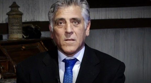 Πέτρος Ξεκούκης: Μια κυρία στο θέατρο με χαστούκισε επειδή στη σειρά “Άγγιγμα ψυχής”, κυνηγούσα τον Σταύρο Ζαλμά