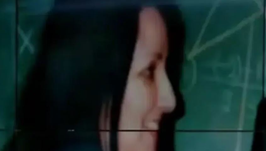 Πάτρα: Τα μυστικά του τριώροφου της οδού Μπιζανίου – Οι χρυσές λίρες και τα μικρόφωνα αξίας 3.500 ευρώ