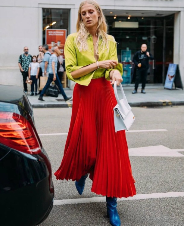 Πλισέ φούστα: 6 εναλλακτικοί τρόποι για να φορέσετε το πιο αγαπημένο item της Άνοιξης