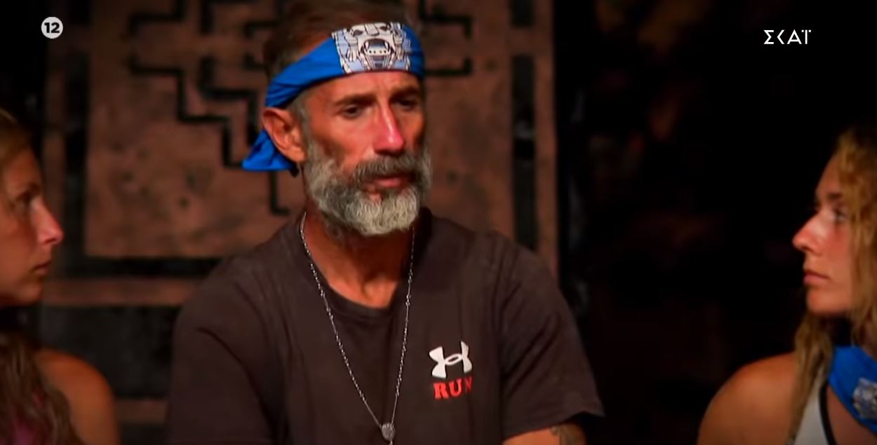 Survivor: Η στιγμή που ο Καραγκούνιας μαθαίνει για τον θάνατο του πατέρα του