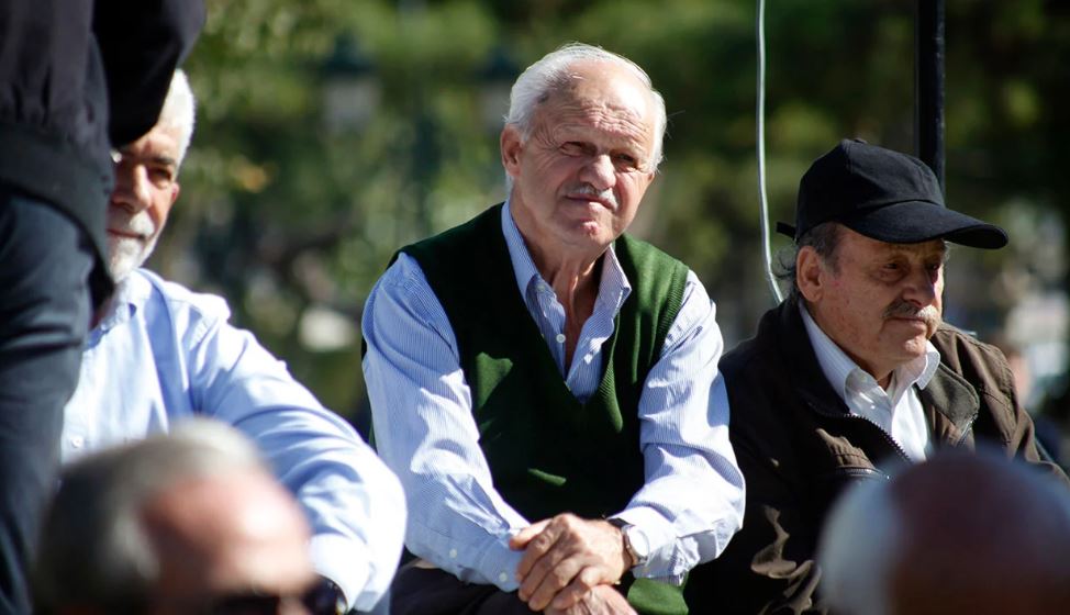 συνταξιούχοι