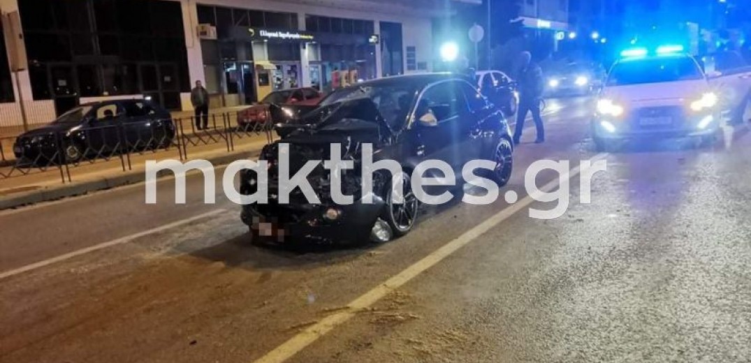 Θεσσαλονίκη: Σοβαρό τροχαίο στη Σταυρούπολη – Αυτοκίνητο καρφώθηκε σε λεωφορείο