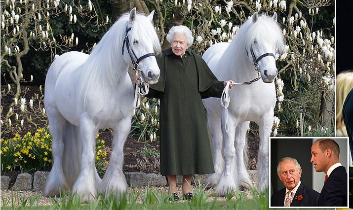 Βασίλισσα Ελισάβετ: Τα 96α γενέθλιά της και οι πόζες με τα αγαπημένα της άλογα