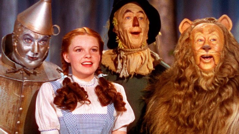 «Ο Μάγος του Οζ»: Πωλείται σε δημοπρασία φόρεμα της Τζούντι Γκάρλαντ