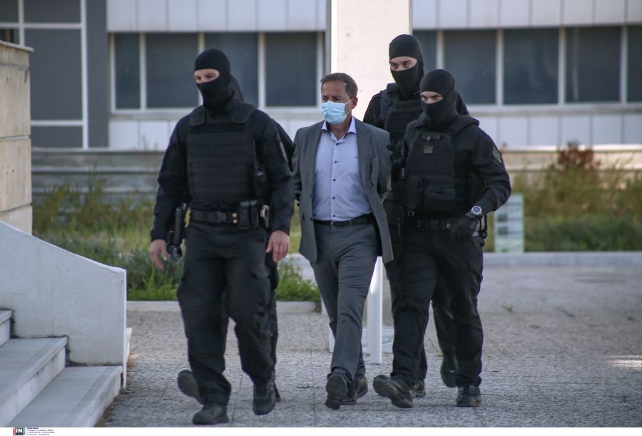 Δίκη Λιγνάδη: “Έτρεμε ολόκληρος – Είδα τα μάτια του, τον πίστεψα” – Οι καταθέσεις και οι φωτογραφίες