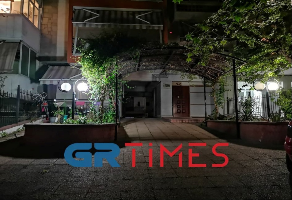 Τραγωδία στον Εύοσμο: Σοκαρισμένοι οι γείτονες από τον άδικο χαμό του 15χρονου