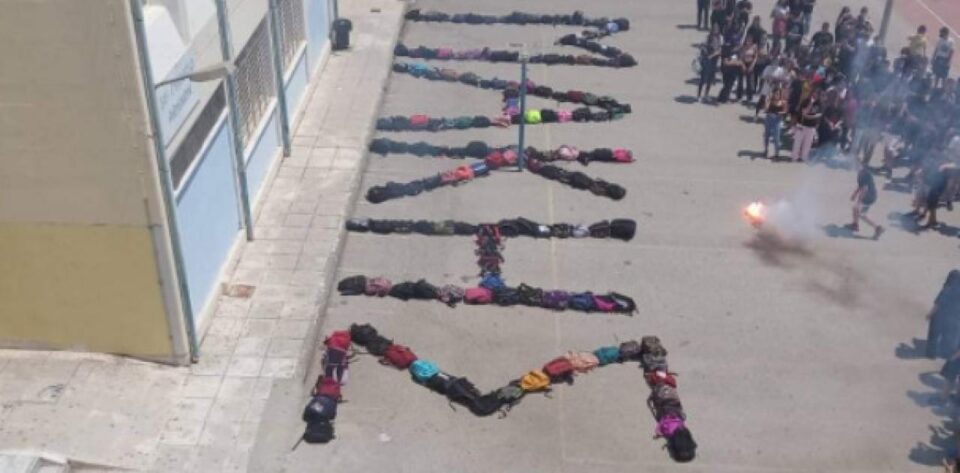 Μάκης - αυτοκτονία