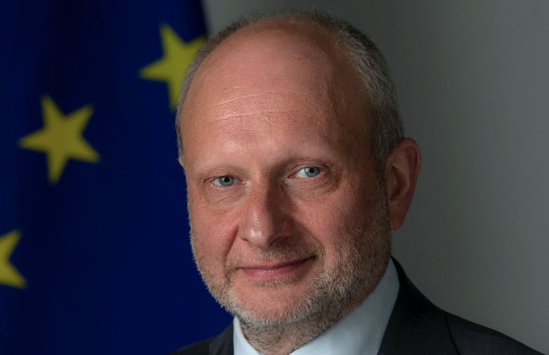 Πρέσβης της ΕΕ στην Ουκρανία: Πρέπει να κάνουμε περισσότερα για να διατηρήσουμε την ειρήνη