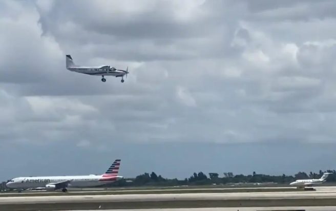 Αεροπλάνο προσγείωση