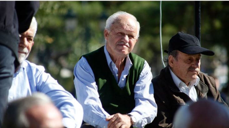 αναδρομικά