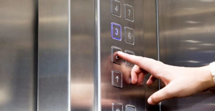 ασανσέρ- νοσοκομείο- Λάρισα