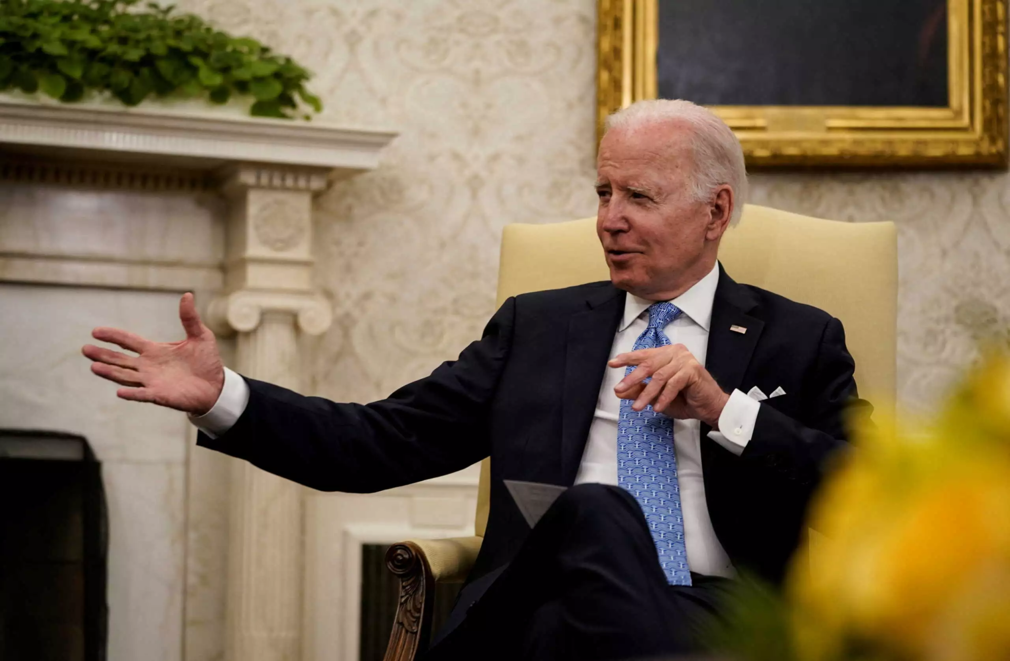 Μπάιντεν γραβάτα