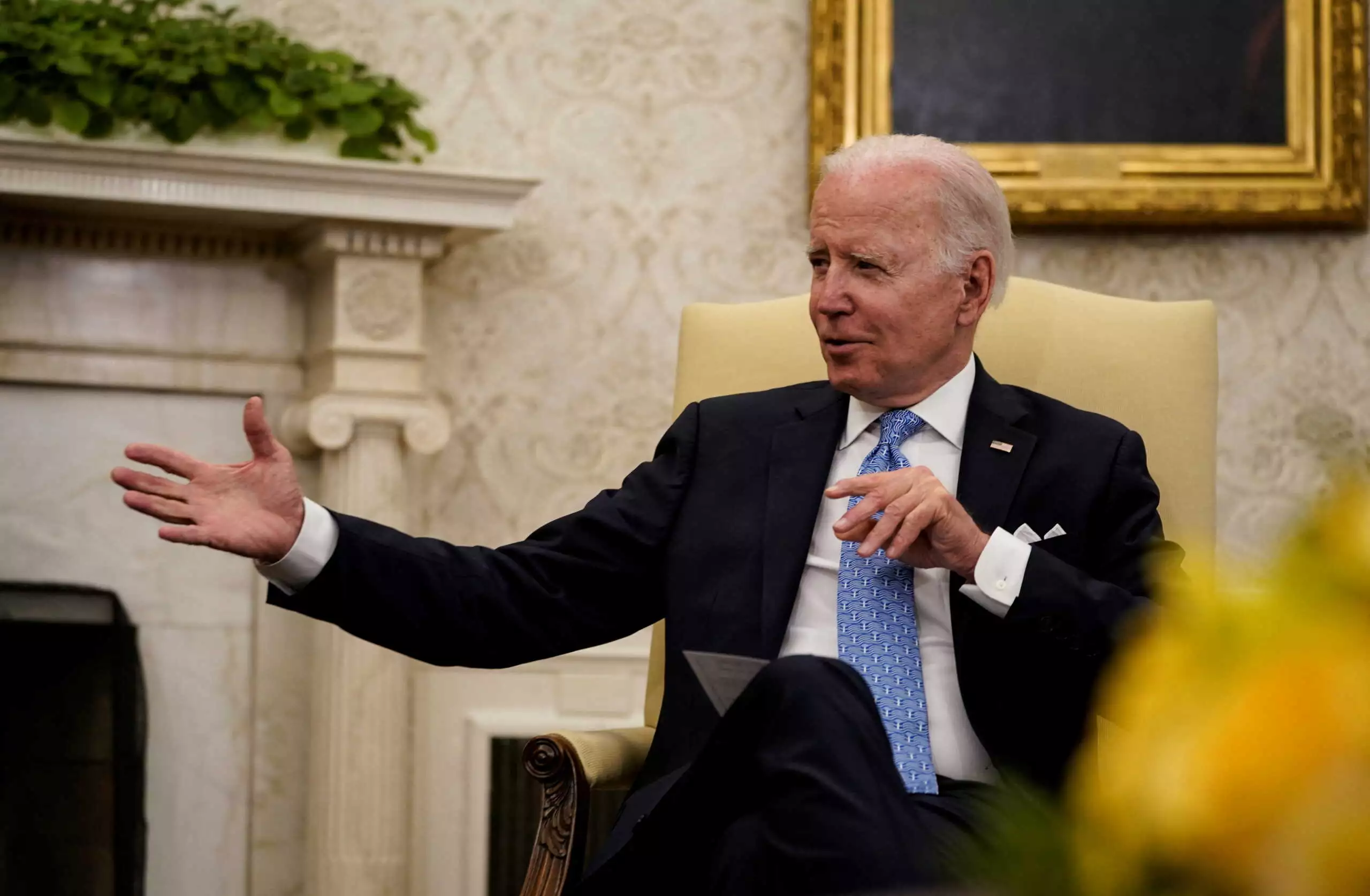 Μπάιντεν γραβάτα