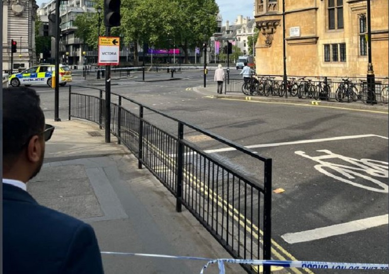 Συναγερμός στo Λονδίνο: Εντοπίστηκε ύποπτο όχημα κοντά στο Γουέστμινστερ
