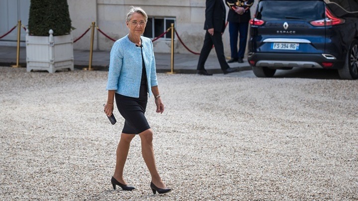 Ελιζαμπέτ Μπορν: Ποια είναι η νέα πρωθυπουργός της Γαλλίας