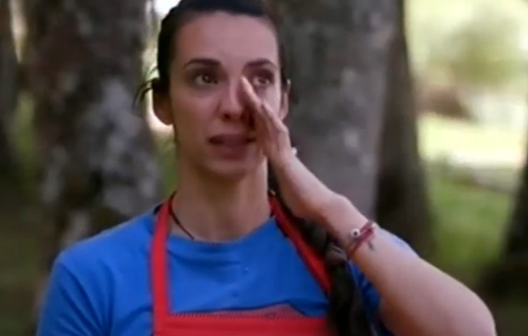 “Λύγισε” η Ελπίδα Μορφούλη στο MasterChef – Ξέσπασε σε κλάματα