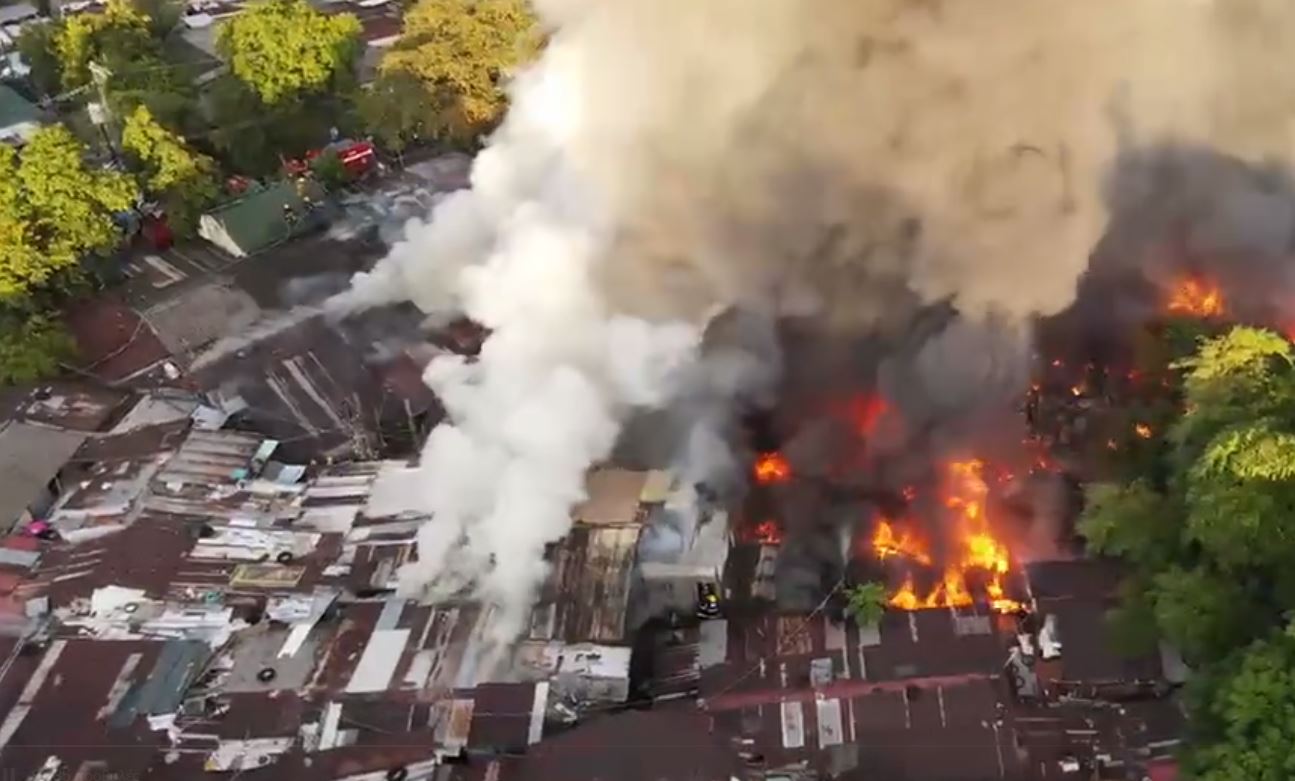 Τραγωδία στις Φιλιππίνες: Οκτώ νεκροί λόγω πυρκαγιάς σε παραγκούπολη – Έξι παιδιά ανάμεσα στα θύματα