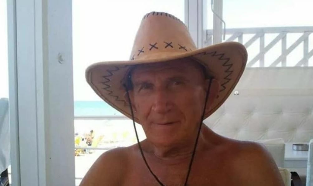 Κώστας Γκουσγκούνης: Η πολυτάραχη ζωή του θρύλου των ερωτικών ταινιών – Τα τελευταία λόγια του