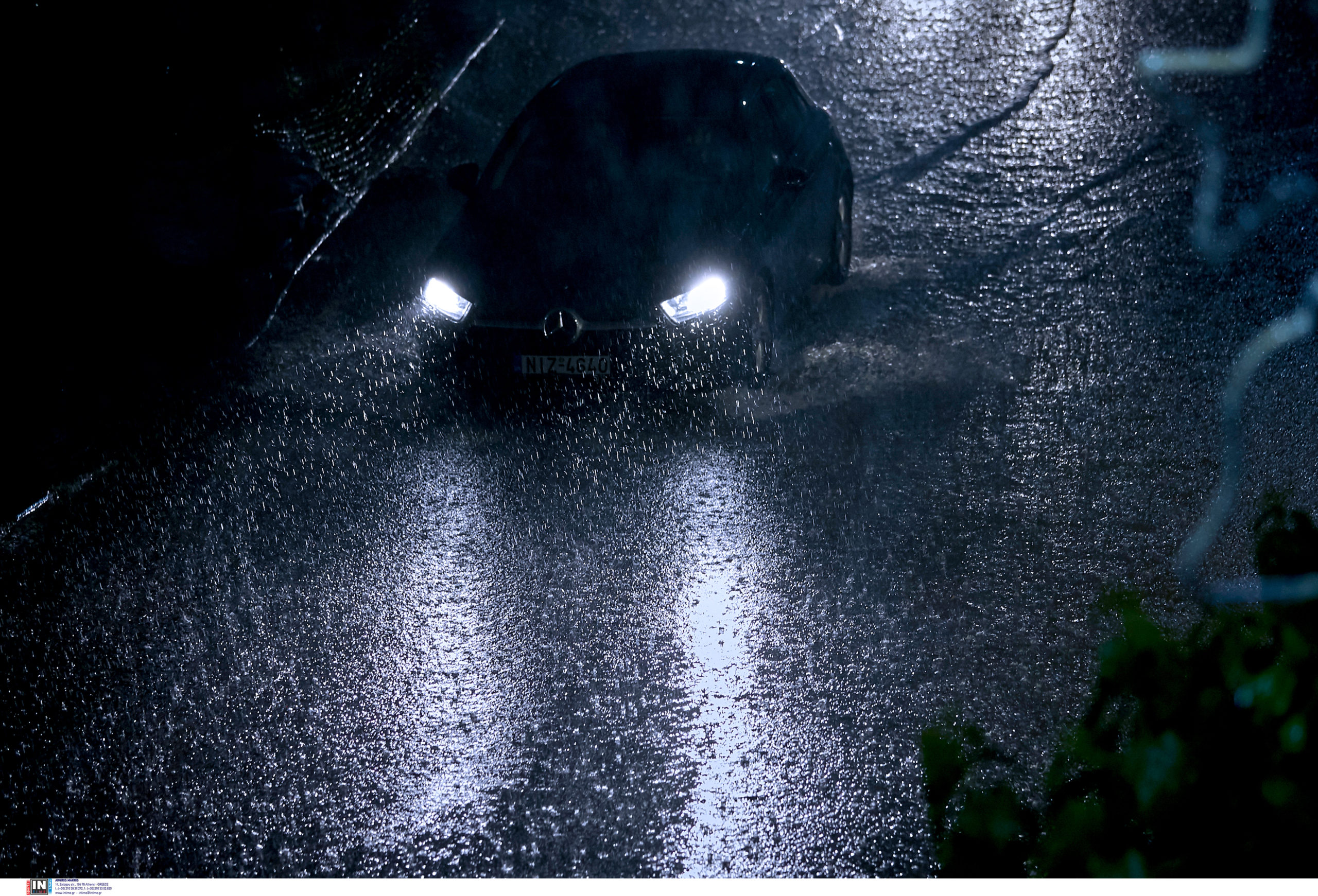 Καιρός: Σφοδρή καταιγίδα στην Αττική