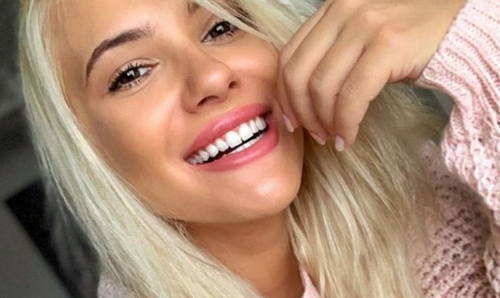 Η Λάουρα Νάργες αναρωτιέται σε ποιον θα μοιάσει το μωρό της