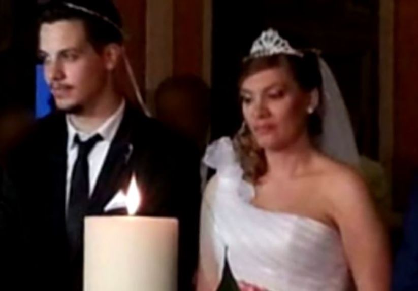 Ρούλα Πισπιρίγκου – Μάνος Δασκαλάκης: “Μόνο μία μπορεί να μπει ανάμεσά μας…” – Τι έγραφε το προσκλητήριο γάμου