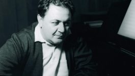 Μάνος Χατζιδάκις