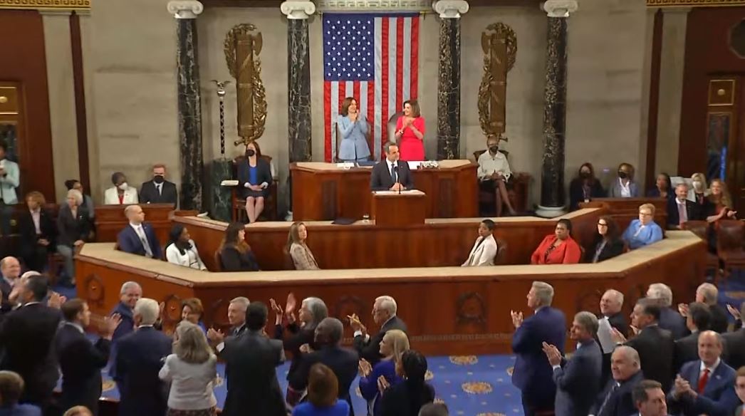 Κυριάκος Μητσοτάκης: Το χειροκρότημα στο Κογκρέσο και η ατάκα για την ελληνική Βουλή – ΒΙΝΤΕΟ