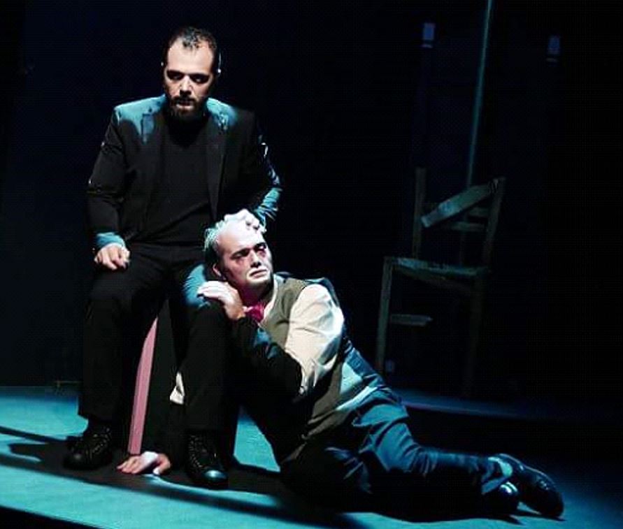 Θέατρο Λύχνος: “Κάτι απ’ το ημερολόγιο ενός…” – Το τραγούδι της παράστασης ερμηνεύει ο Παντελής Θαλασσινός