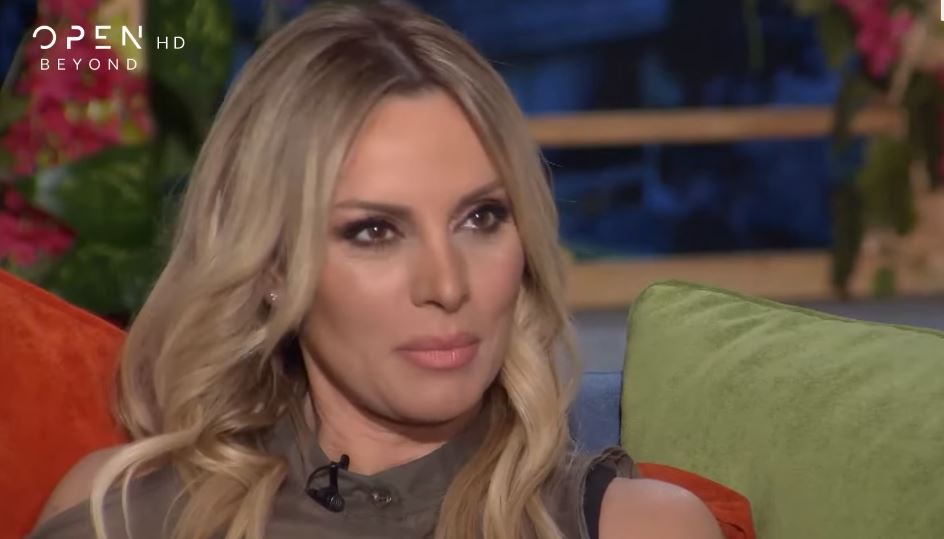 Πέγκυ Ζήνα: Η απώλεια του πατέρα της και η σχέση 26 χρόνων με τον Γιώργο Λύρα – ΒΙΝΤΕΟ