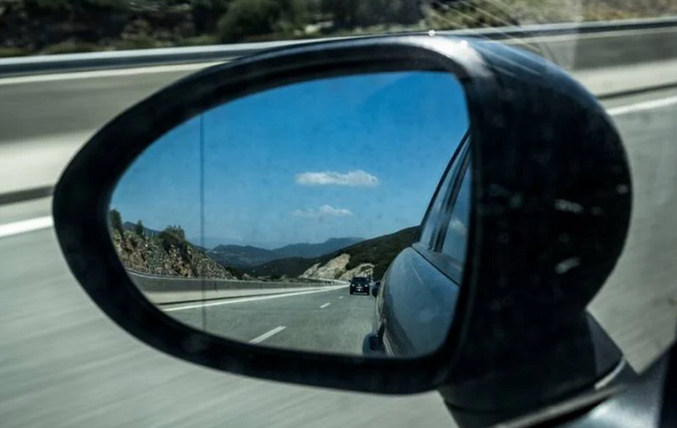 Βόλος: Νέες συλλήψεις για το παιχνίδι θανάτου – Πέφτουν στις ρόδες αυτοκινήτων για να ανεβάσουν βίντεο στο TikTok