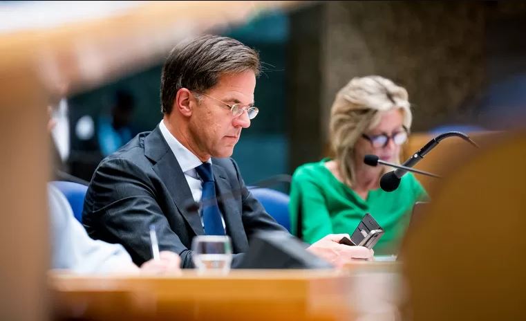 Ολλανδία: Στο στόχαστρο ο Μαρκ Ρούτε για τα… διαγραμμένα μηνύματα