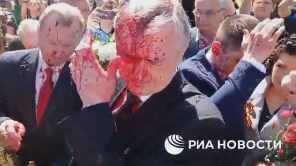 Επίθεση δέχτηκε ο Ρώσος πρέσβης στη Βαρσοβία
