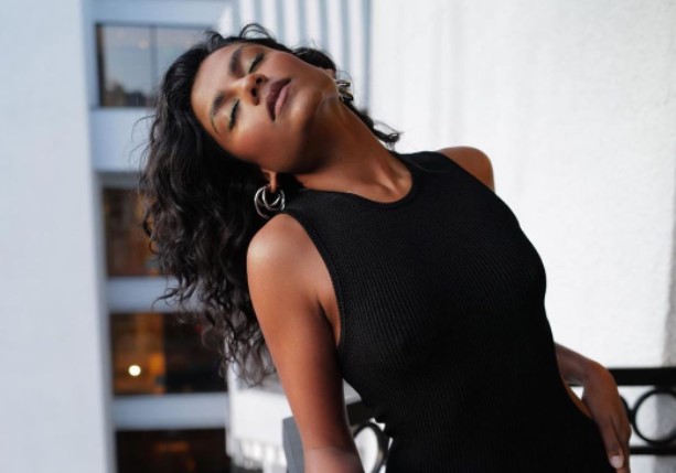 Αυτά είναι τα ωραιότερα χτενίσματα για μαλλιά μεσαίου μήκους