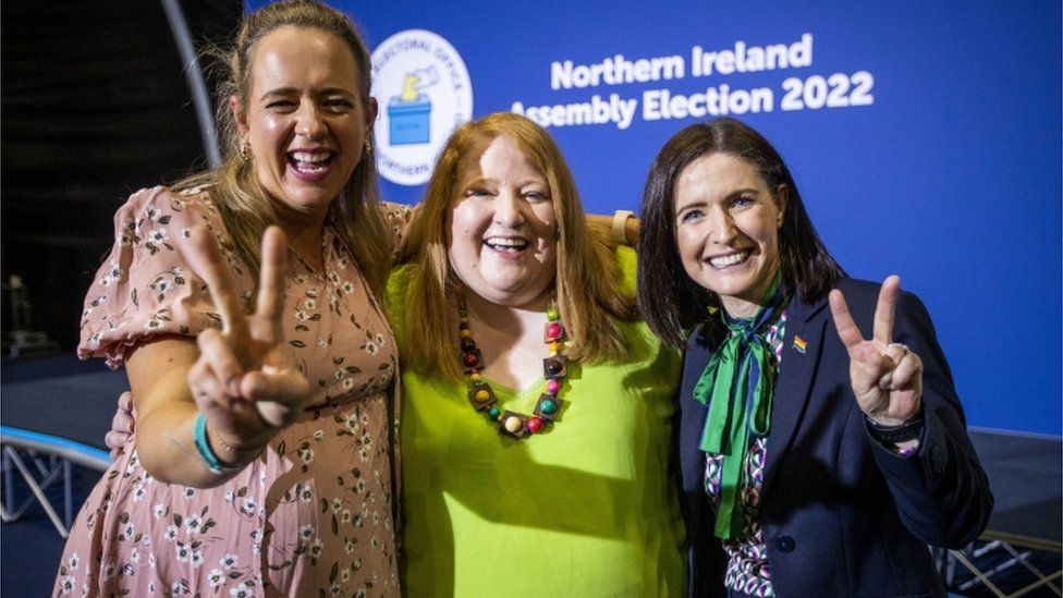 Βόρεια Ιρλανδία: Το Σιν Φέν πρώτη φορά πρώτο στις εκλογές