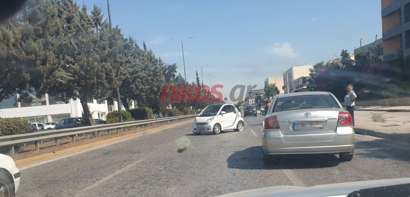 Τροχαίο στην Βουλιαγμένης – Αυξημένη η κίνηση στο ύψος της Άνω Γλυφάδας – ΦΩΤΟ αναγνώστη