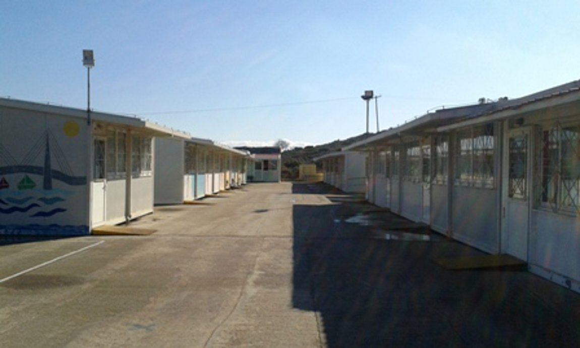 Τα κοντέινερ της ντροπής στη Χαλκίδα