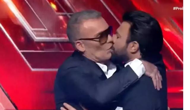 Έξαλλος ιερέας από τη Λάρισα με το φιλί Ρόκκου – Γεωργίου στο X Factor – “Θα κινηθώ νομικά”