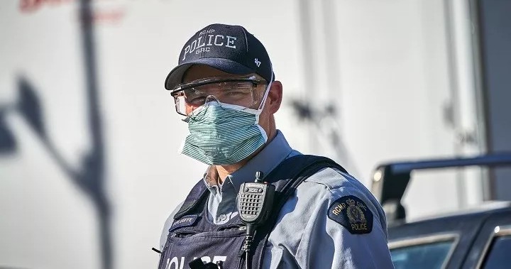 Πανικός στον Καναδά: Αστυνομικοί σκότωσαν νεαρό με τουφέκι κοντά σε σχολεία