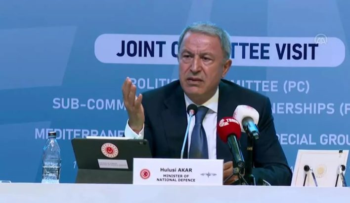 Χουλουσί Ακάρ