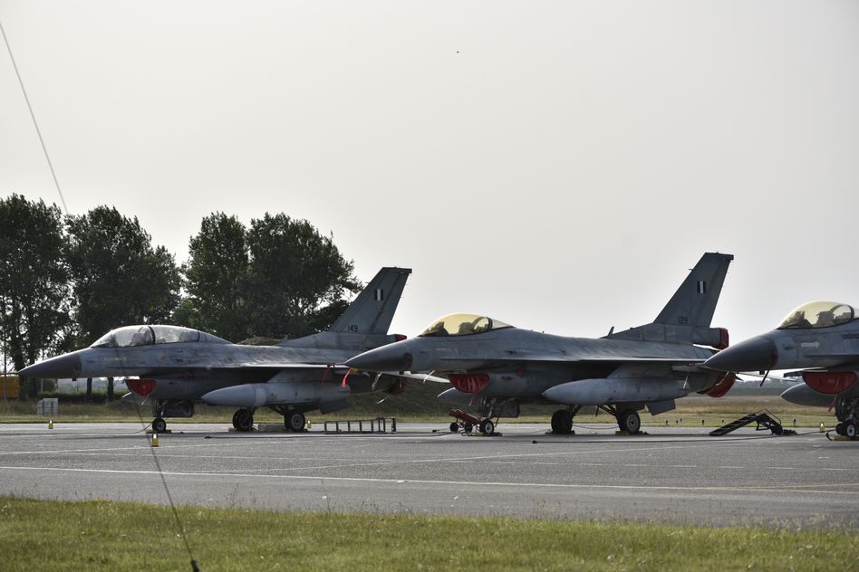 Άσκηση Elephant walk F-16