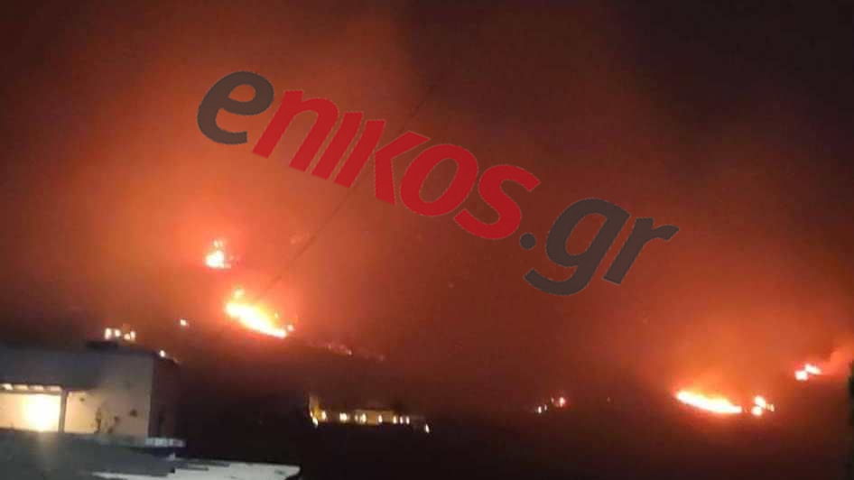 Πάρος: Σε εξέλιξη μεγάλη φωτιά – Δύο οι εστίες – Καθησυχαστικές οι αρχές