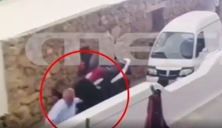 Μύκονος- ξυλοδαρμός