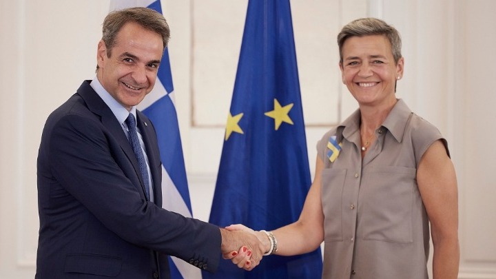 Βεστάγκερ σε Μητσοτάκη: «Αυτό που πέτυχε η Ελλάδα τα τελευταία χρόνια είναι πραγματικά εντυπωσιακό»