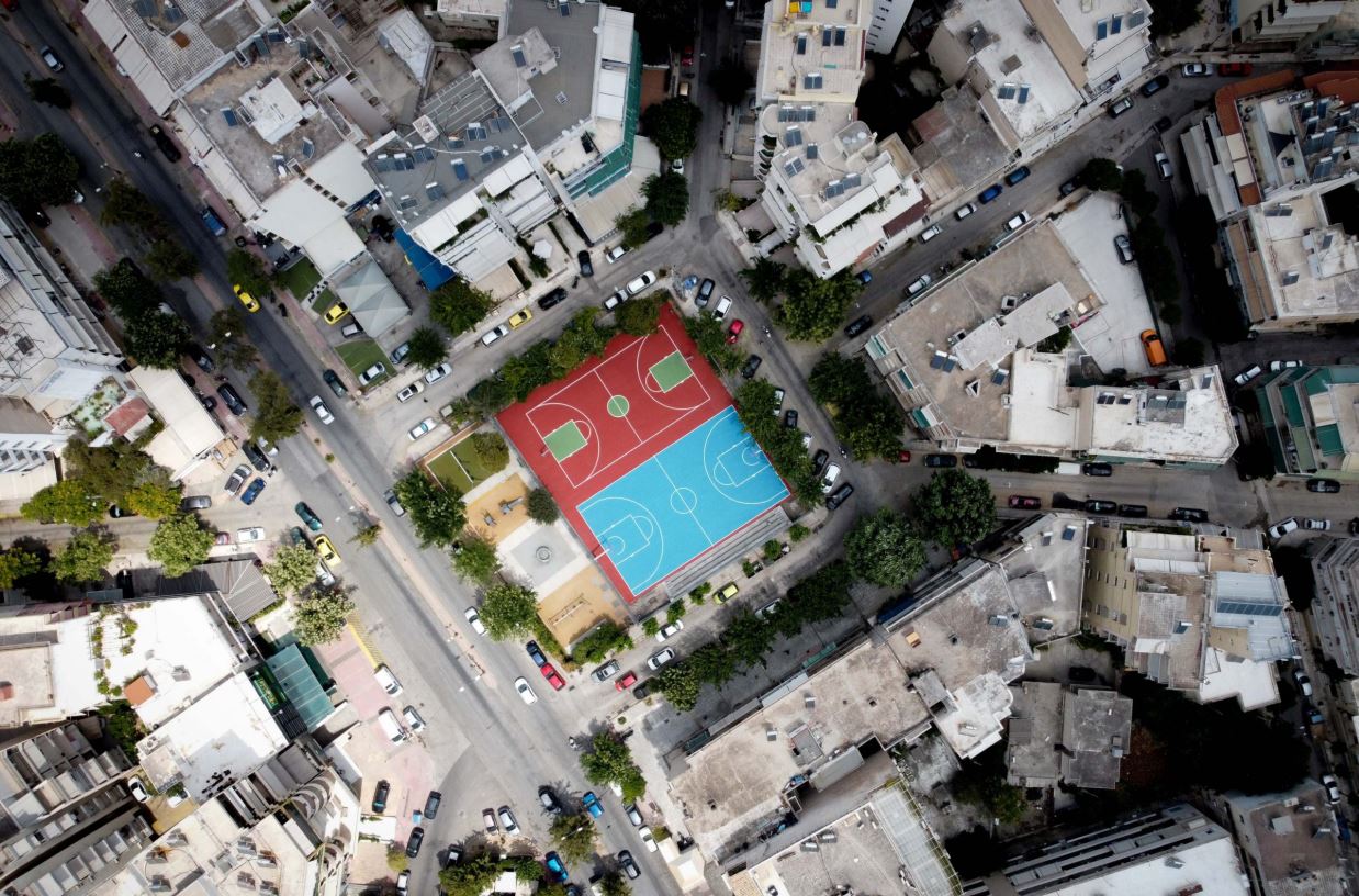 αδήλωτα τετραγωνικά